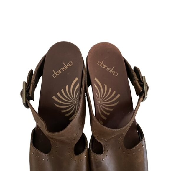 Dansko Ripley Crazy Horse Brown Studded Clog 40 - Picture 6 of 7